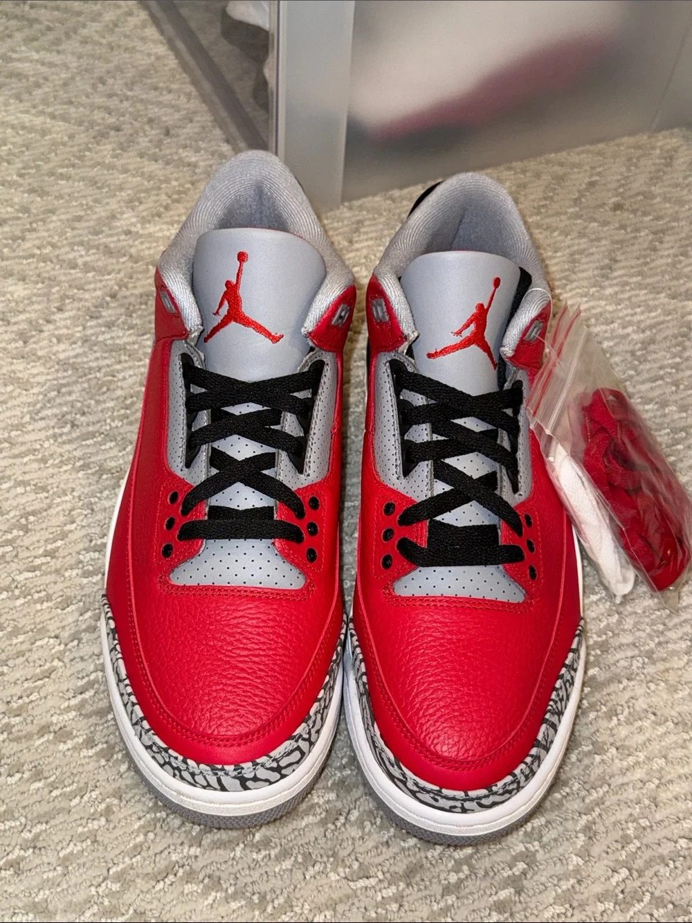 Jordan 3 Red Cement